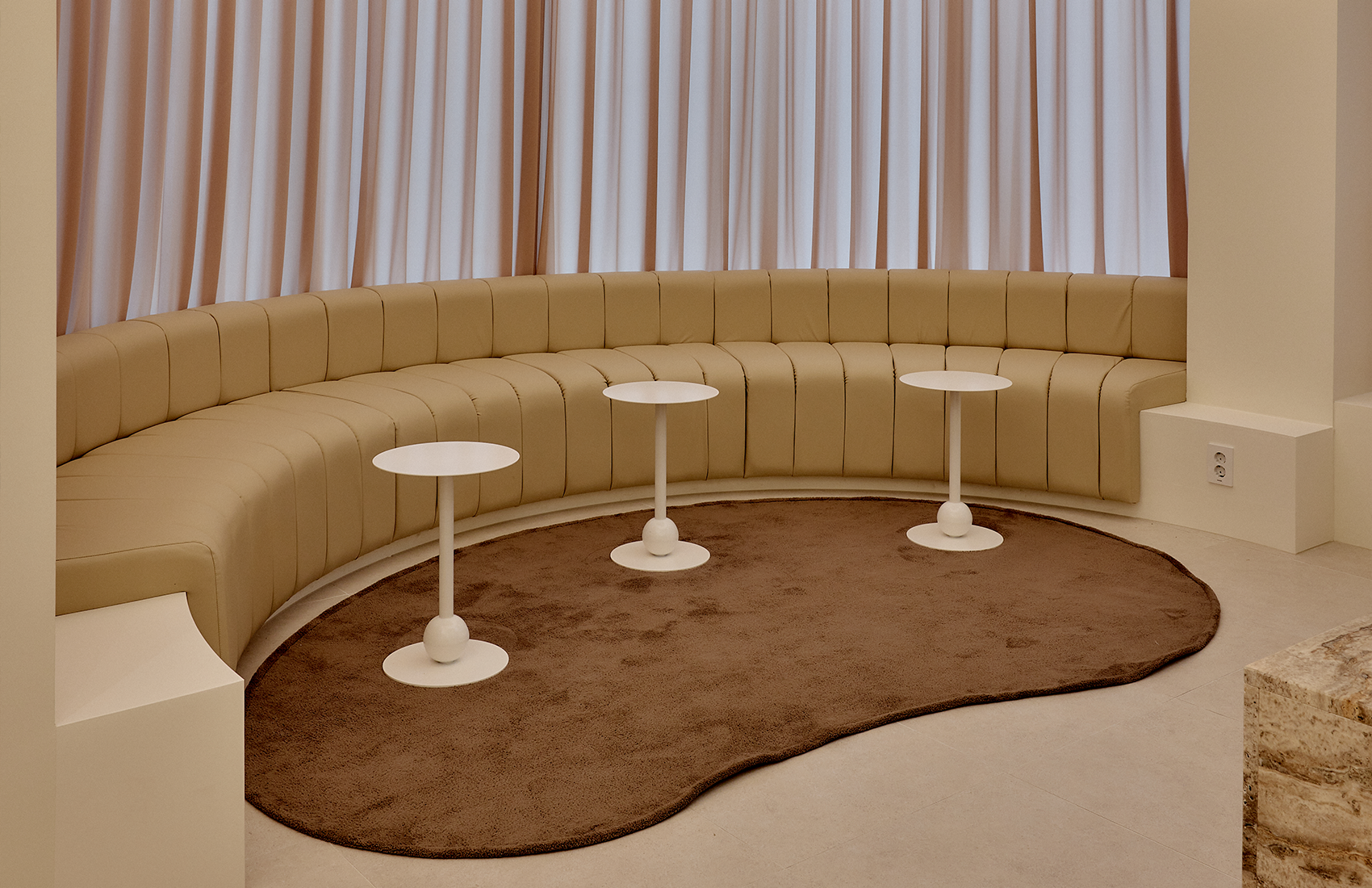 BongBong Plastic Surgery in Seoul builds on over 20 years of natural aesthetic design, its proprietary BIVOL methodology, and stem cell regenerative medicine.